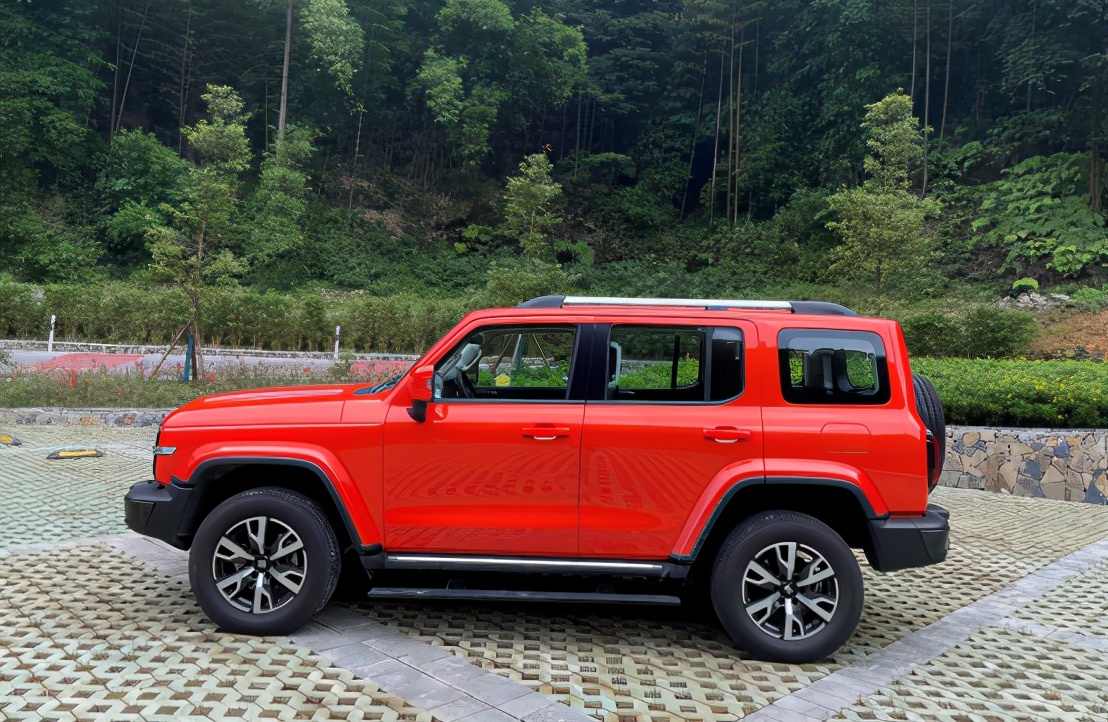 最新试驾坦克300用户感受视频,试驾坦克300底盘驾驶质感高级