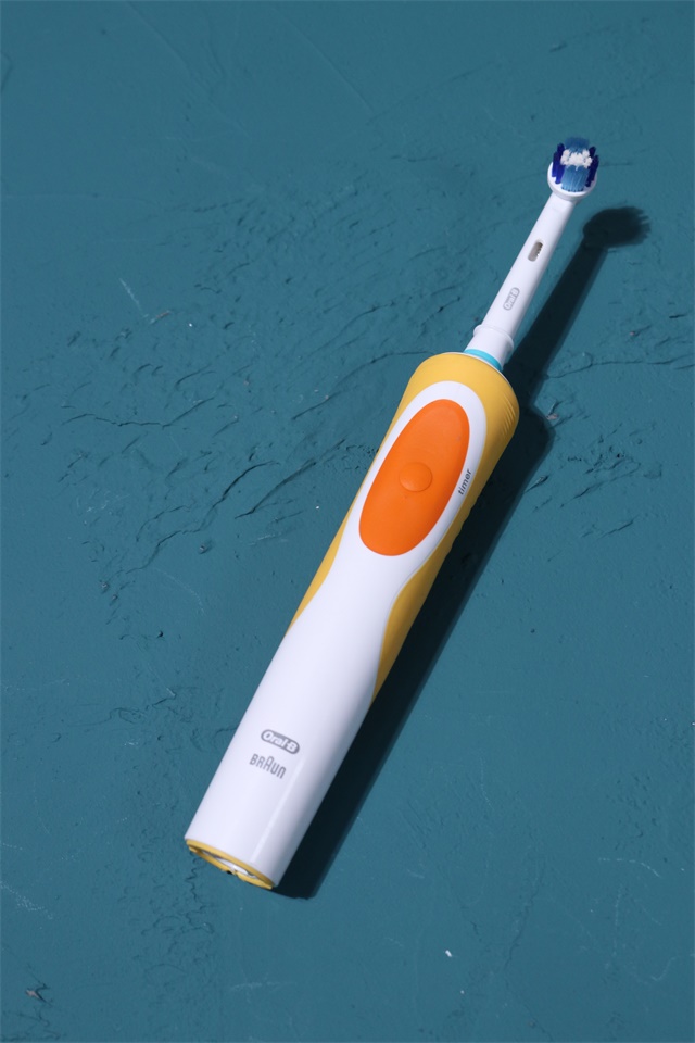 欧乐b电动牙刷和飞利浦哪个好,欧乐b和飞利浦哪个电动牙刷好