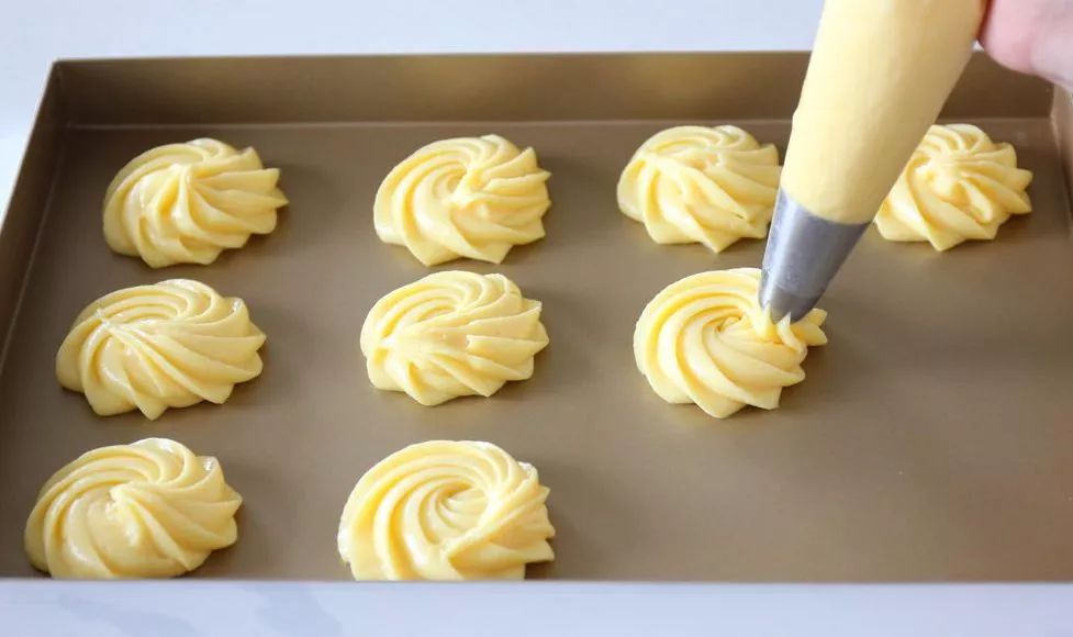 曲奇怎么吃不碎,曲奇潮了怎么变脆