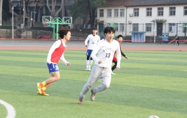 浣犺浣犱笂by鍥涙湀鍒濅竴鍏嶈垂闃呰,浣犺浣犱笂鍥借冻