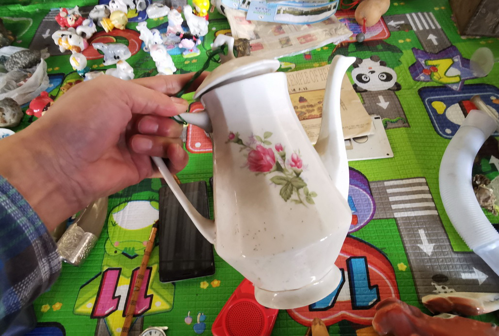 沈阳古玩市场都能买到啥,逛地摊古玩古董老物件