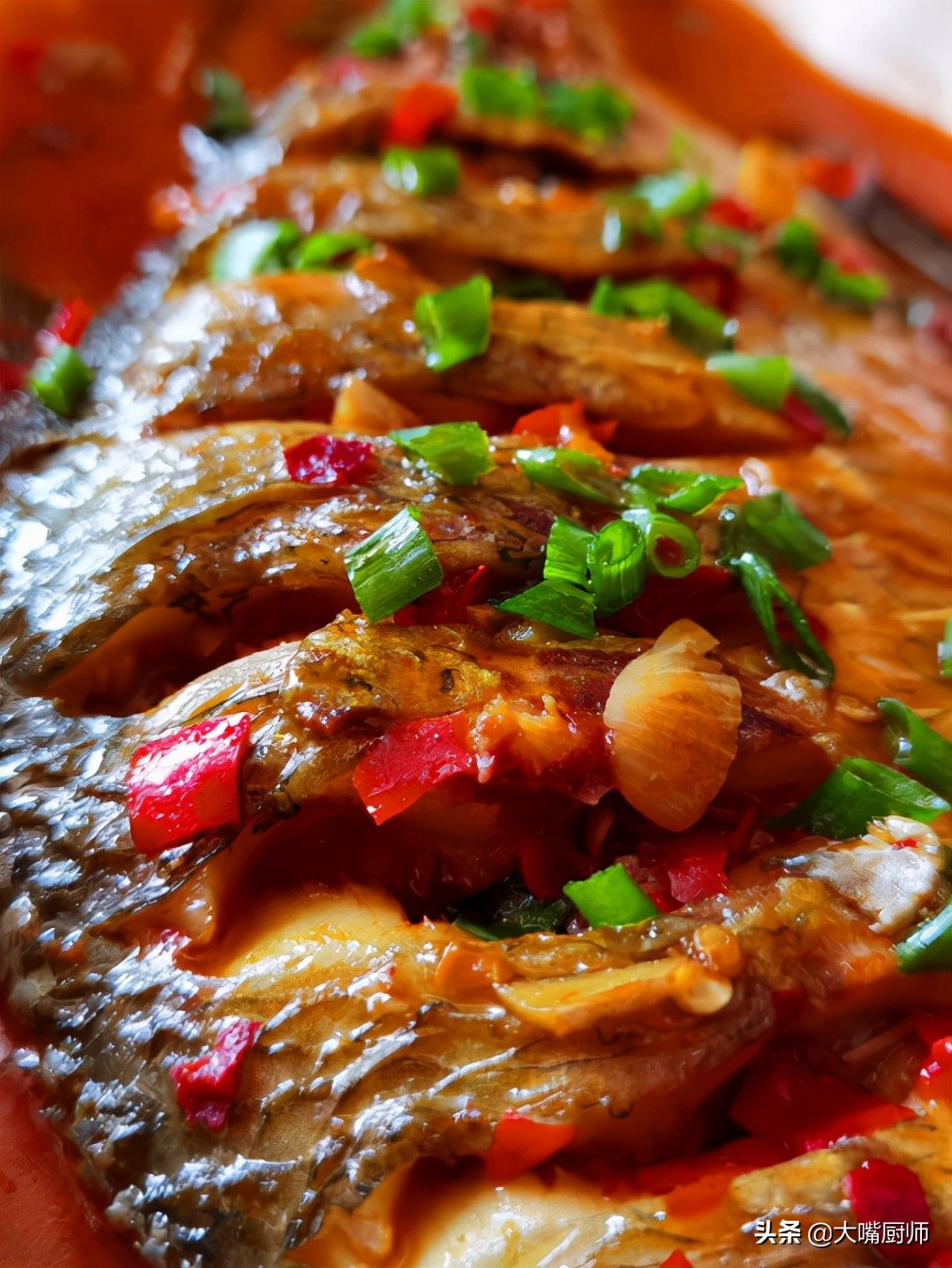 什么鱼红烧好吃刺少窍门,无论炖什么鱼怎么调味才好吃