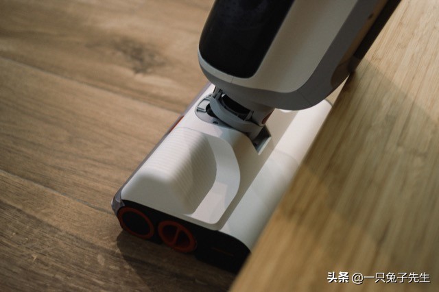 石头智能双刷洗地机t8,石头u10和uwant洗地机测评