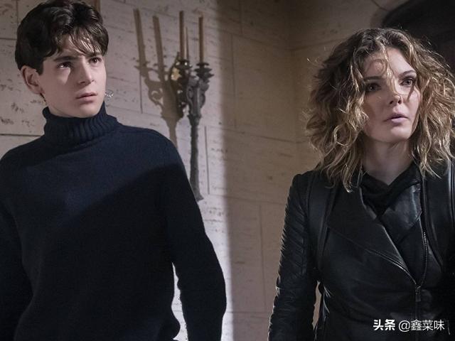 《哥谭》：阴云万里光初现，暗之骑士成长间