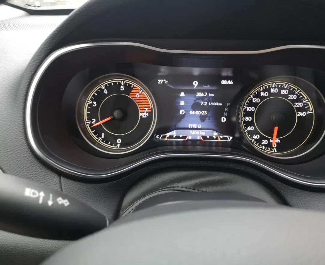 三天开800km,3天跑了700公里