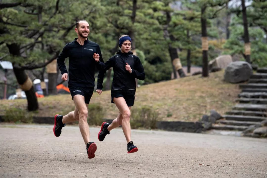 亚瑟士跑鞋矩阵图解,亚瑟士最强跑鞋metarise