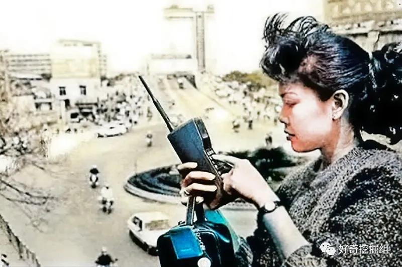 90年代的富豪打扮,90年代大款形象