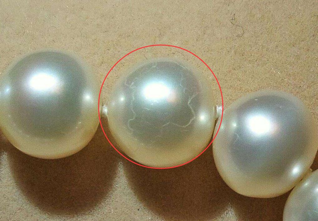 市场上99%的珍珠一碰就掉皮，还卖的死贵！这个“锅”谁来背？