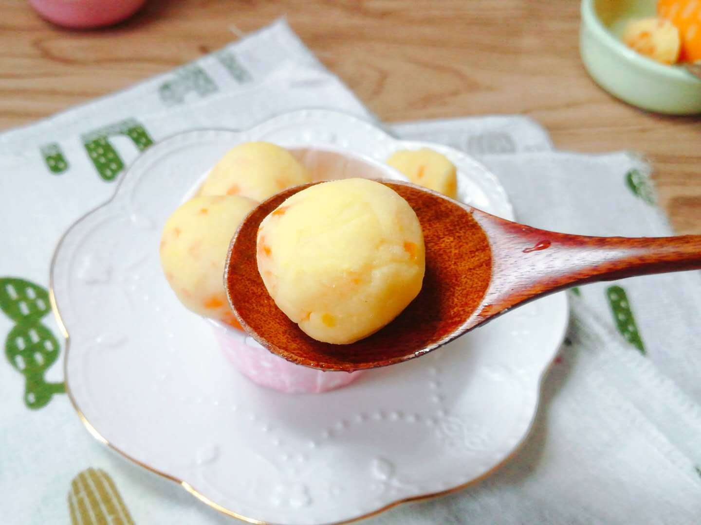 宝宝怎样吃蛋黄最好,宝宝怎么吃蛋黄不噎