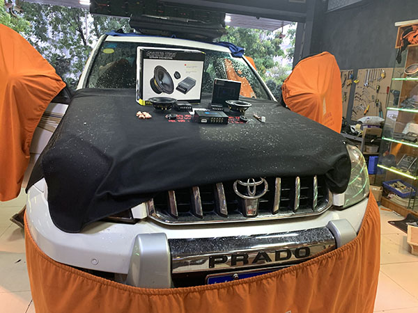 容桂尚韵—丰田霸道改装魔立方DSP6声音甜美清脆