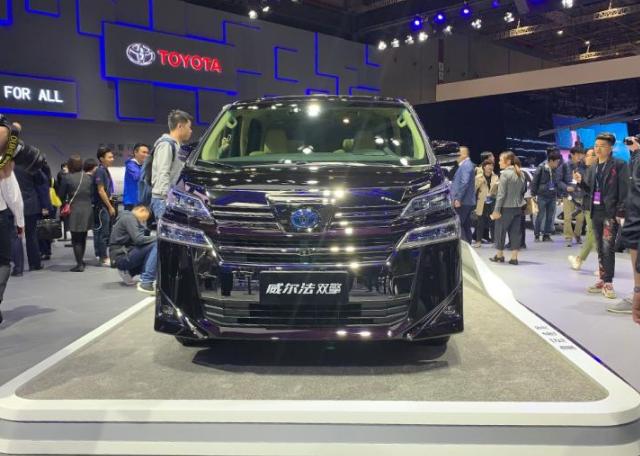 埃尔法加价30万左右,埃尔法为啥能加价30万