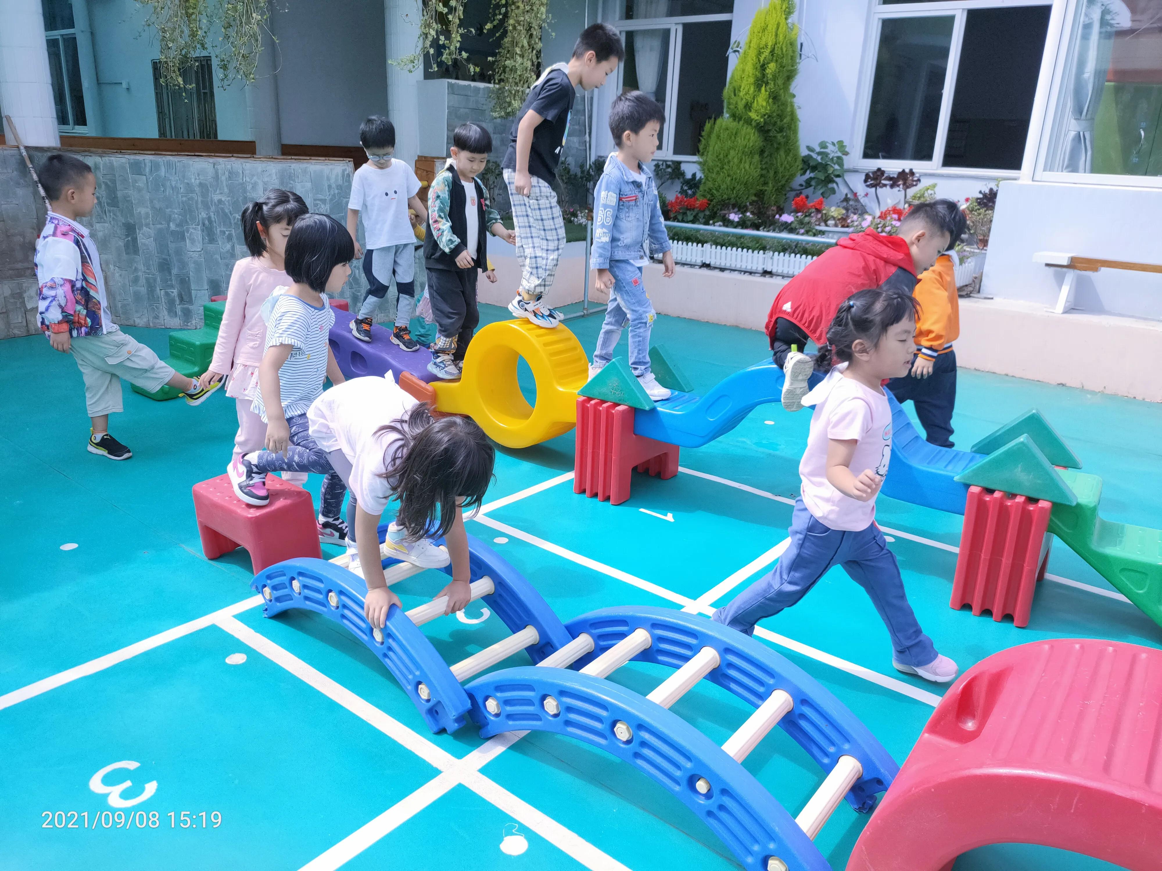 户外集体游戏活动方案幼儿园大班,幼儿园户外游戏组织与实施策略