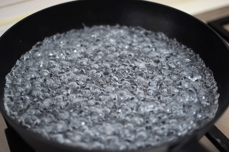 德国煎锅304不粘锅,德国原铸无涂层不粘锅