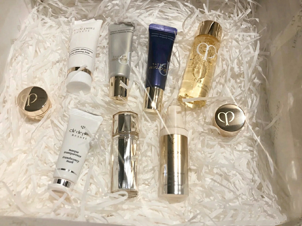 柜姐美妆小样是真的吗,柜姐卖的大牌小样是真的吗