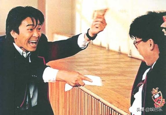 谁说周星驰笑场最多,周星驰得金像奖少林足球