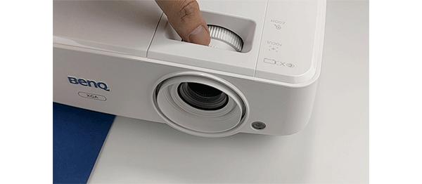 商务投影机有哪些功能,商务投影机家用效果好吗