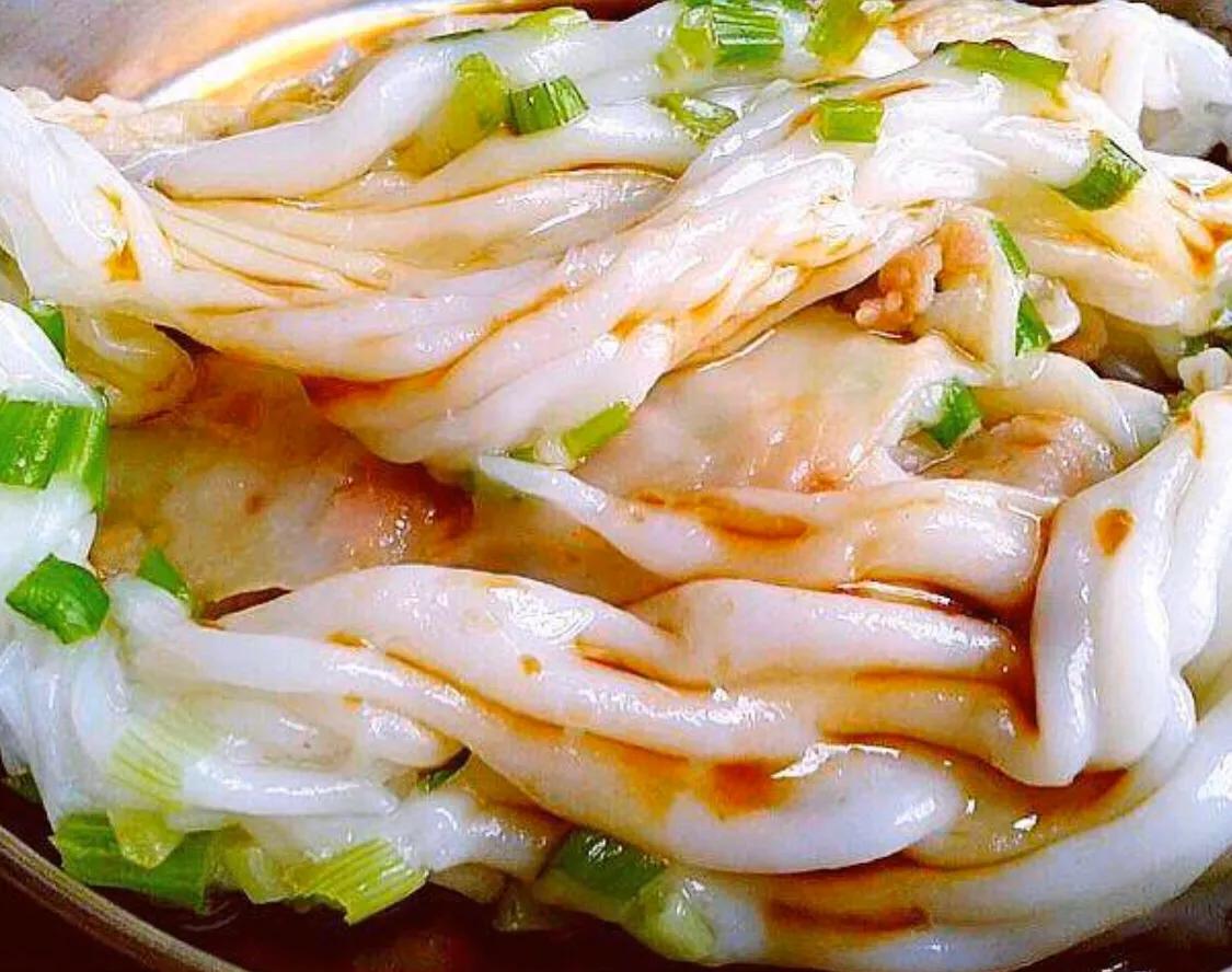 自制肠粉家庭简单做法,在家自制肠粉简易版