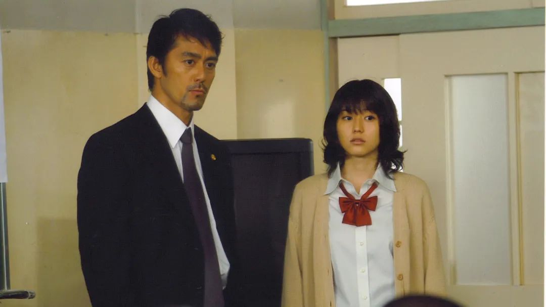 时隔16年,那个律师男人再度归来《龙樱2》依然热血