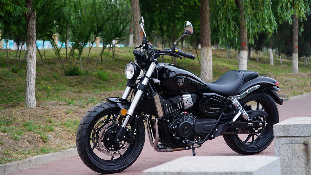 国产奔达fun250,2020款4缸奔达fun250试驾视频