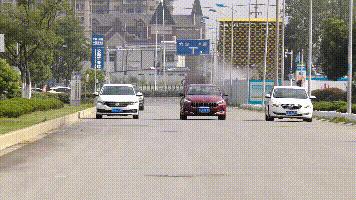 起亚新k3对比昂克赛拉哪个便宜,全新一代新标起亚k3