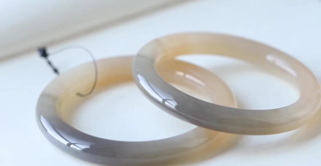 如何鉴别玉镯子好坏,怎么识别玉镯子好坏