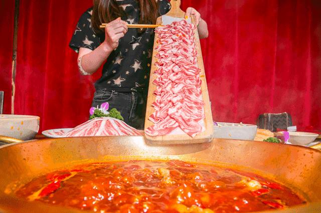 成都美食火锅双子塔,火锅界的no1