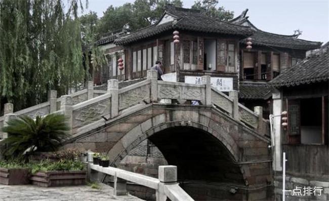 绍兴鉴湖景点在哪里,绍兴鉴湖景区好玩吗