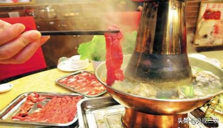 怎么辨别羊肉是山羊肉还是绵羊肉,羊肉是山羊肉好吃还是绵羊肉好吃