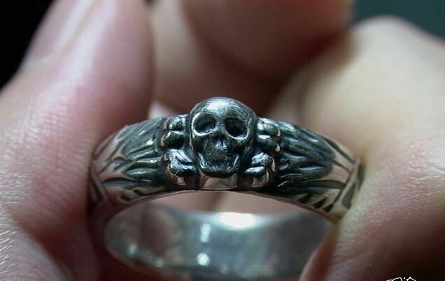 二战中的骷髅戒指,德国二战骷髅戒指来历