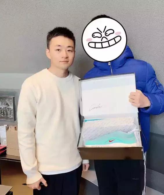 nike主理人签名球鞋,nike限量款球鞋在哪里抢购