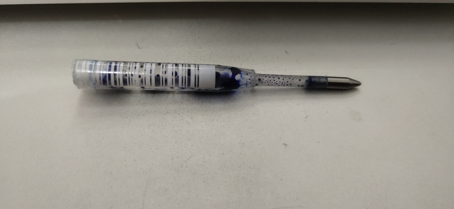 lamy中性笔换笔芯,lamy笔芯怎么换