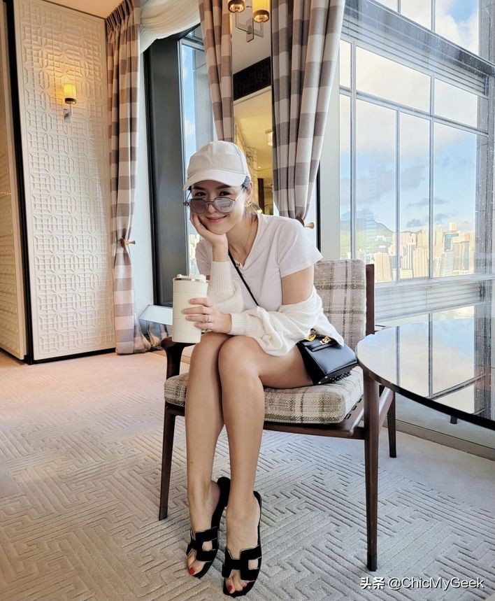 陈茵媺香港小姐冠军国际小姐,陈茵媺拿的包包