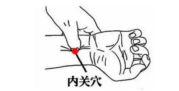 夜间睡觉磨牙看什么医生,孩子睡觉磨牙是缺钙还是有虫