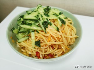 凉面好吃要放哪些调料,凉面好吃不