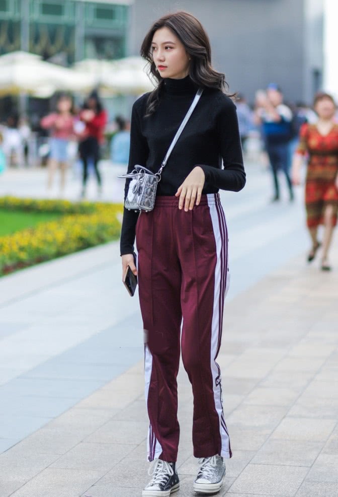 今年匡威最火的一款鞋子,今年匡威最火的一款鞋