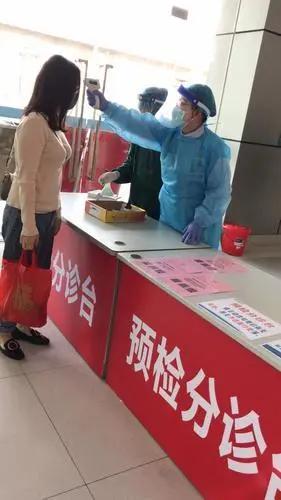 一线抗疫群英谱郝慧守牢空中防线,抗疫一线医护工作者们