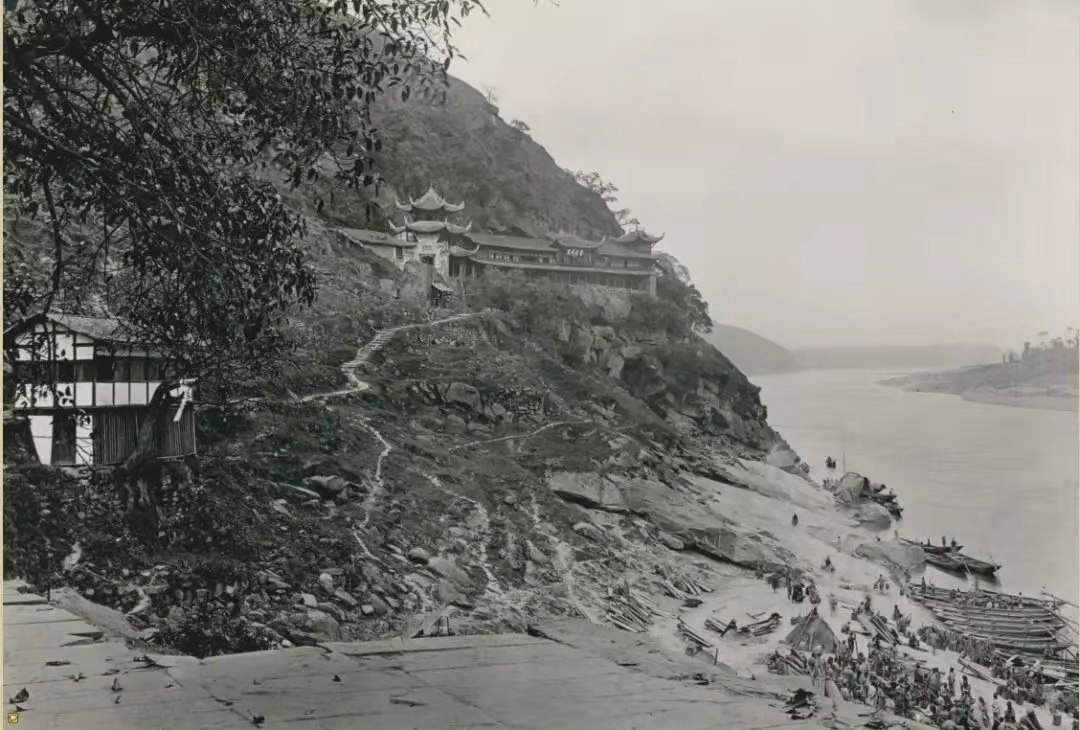 宜宾作为一个地方，是全宇宙独一无二的