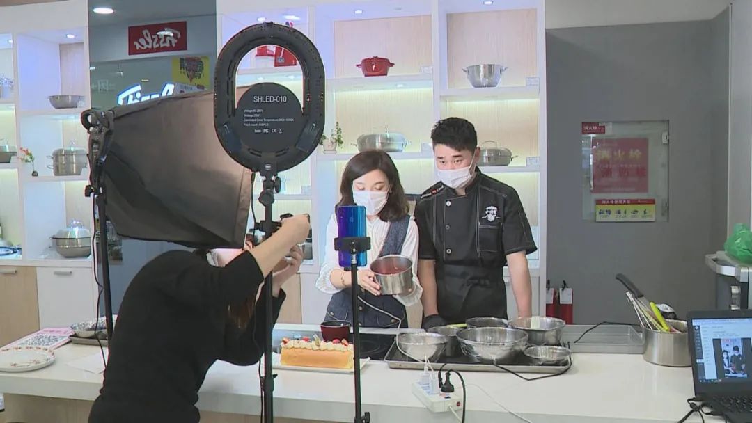 想要带货当顶流!江阴这个培训班手把手教你→