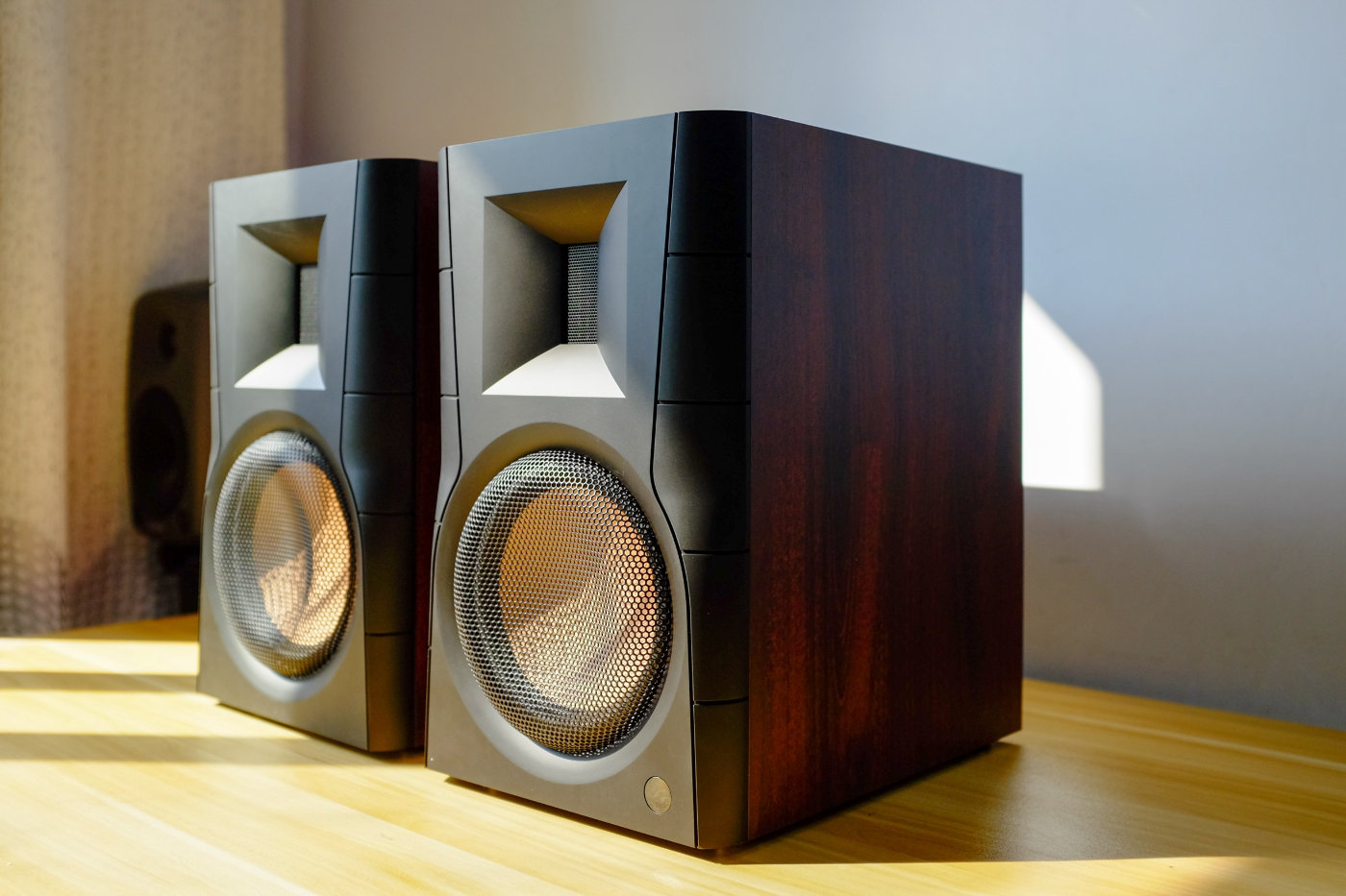 2千预算最好的电视音箱,惠威d300音箱测评视频