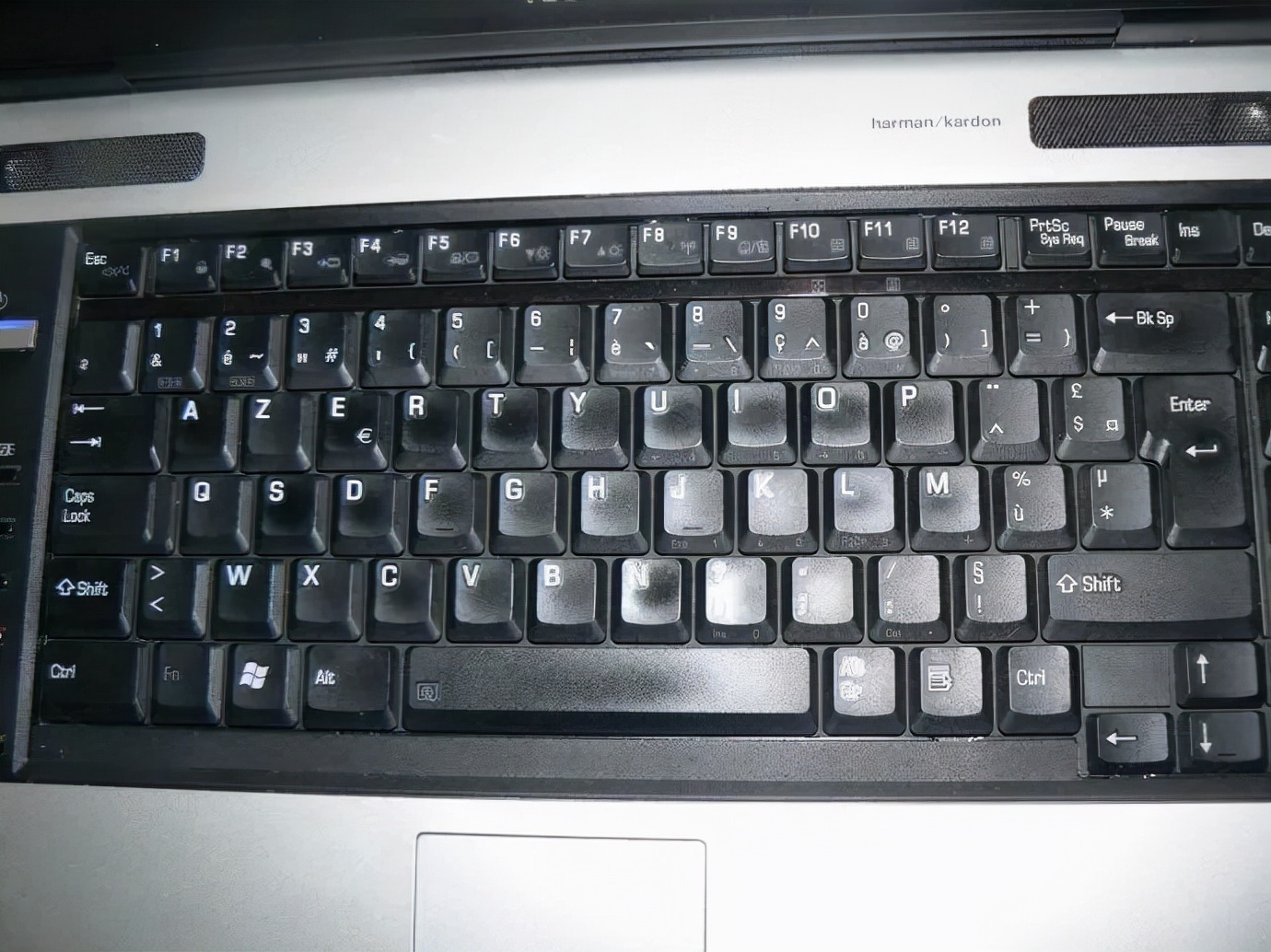 2021了,你还要扛火锅底料去法国吗?快来看行李攻略避雷