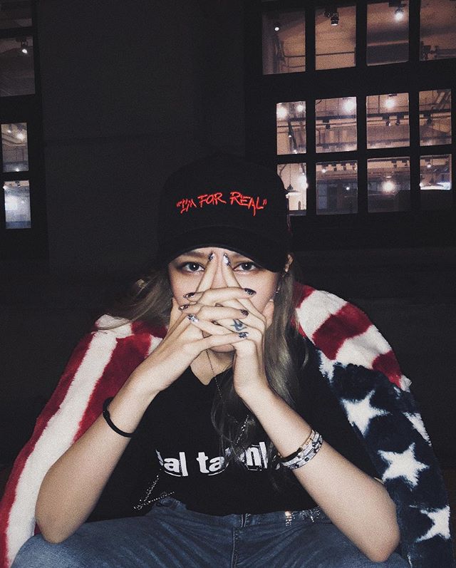 跟周扬青这样穿，打造甜酷女人味，难怪收服天王罗志祥，独得专宠