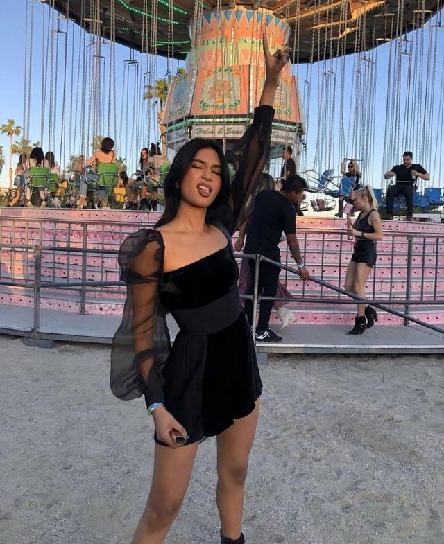 不知怎么搭配衣服?GO,跟着各国时尚博主们学穿搭!