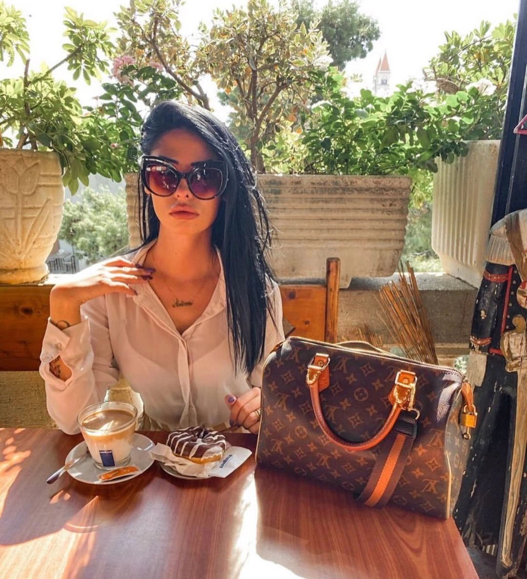 哪些不容易撞的包包类型,什么样的包包才显档次高