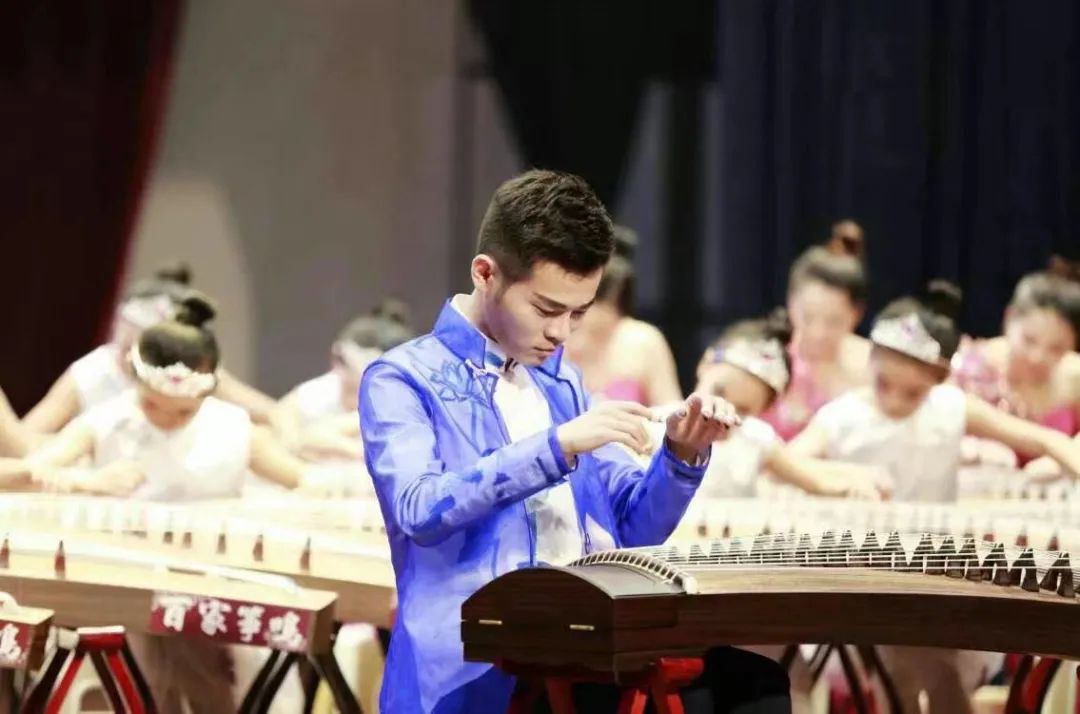 满额抽豪礼,满额抽奖活动