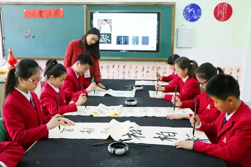 教育我们是认真的文字图片,《教育我们是认真的》完整版