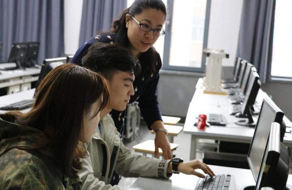 学费2万8的大学要去吗？过来人才知道，值不值得或将取决于专业