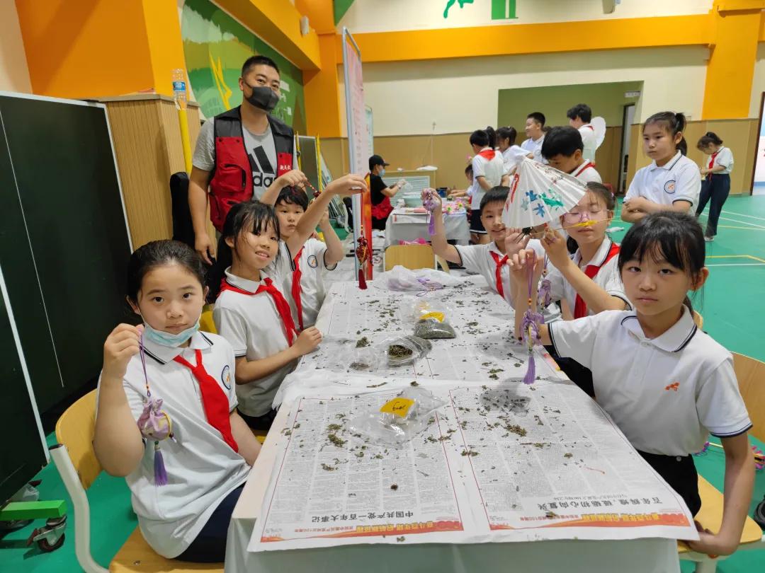 传承红色基因争当时代好少年征文,传承中华传统美德争当好少年习作