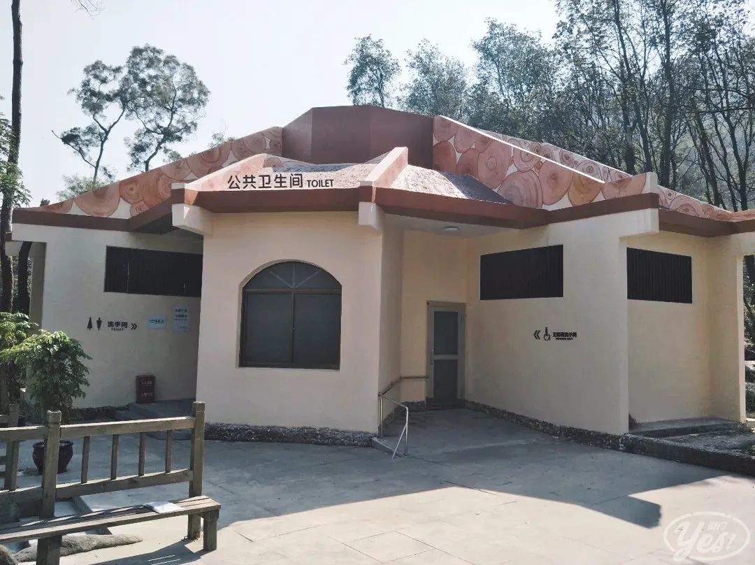 “去过厦门的公厕，我再也看不上五星级酒店了”