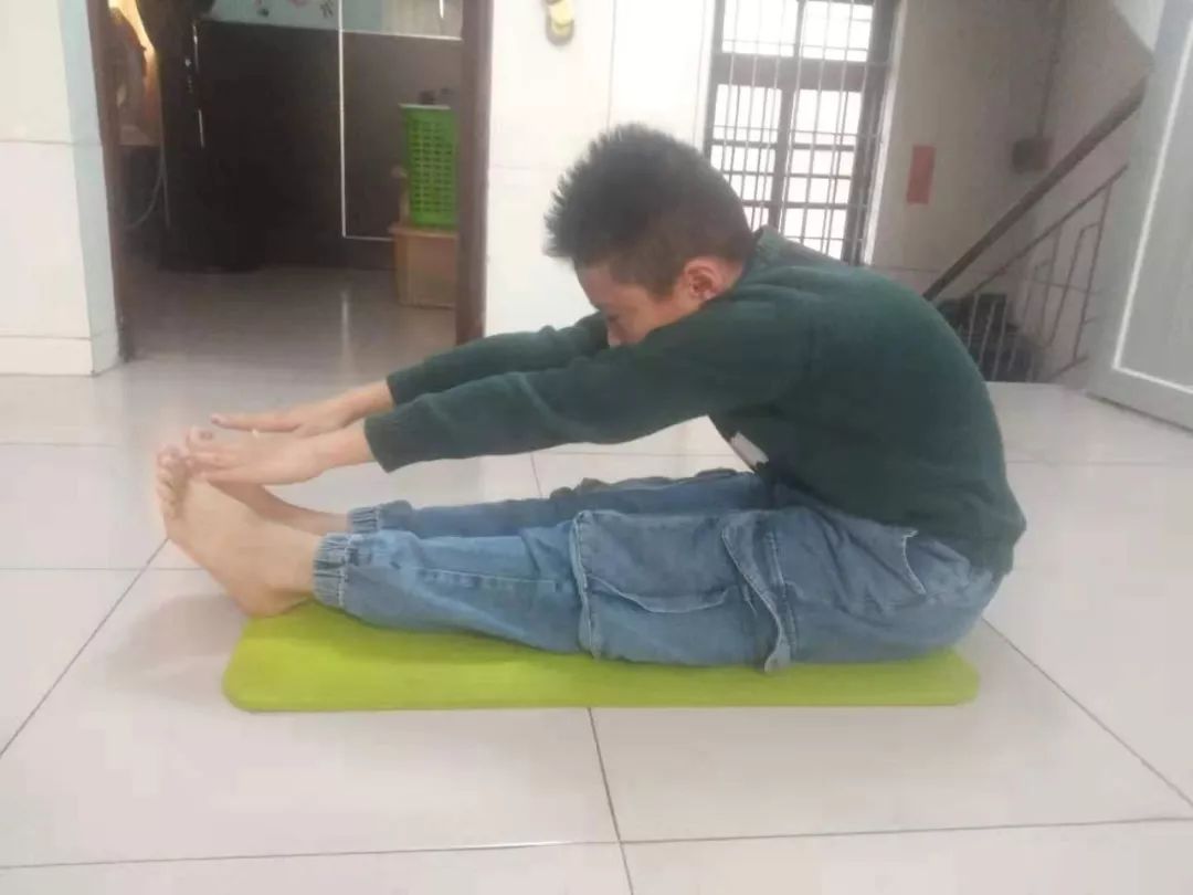 学起来！狮山镇联和吴汉小学老师视频教你宅家锻炼