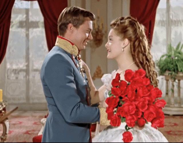 欧洲第一美人茜茜夫人,欧洲最后一代女贵妃被谋杀